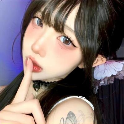 脱衣舞娘